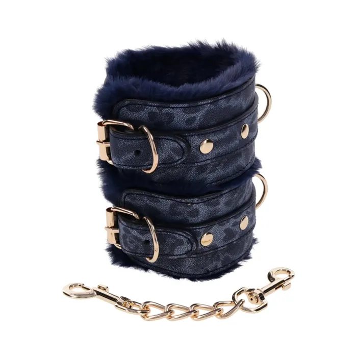 Couples Sportsheets Sex Mischief Cougar Faux Fur Handcuffs